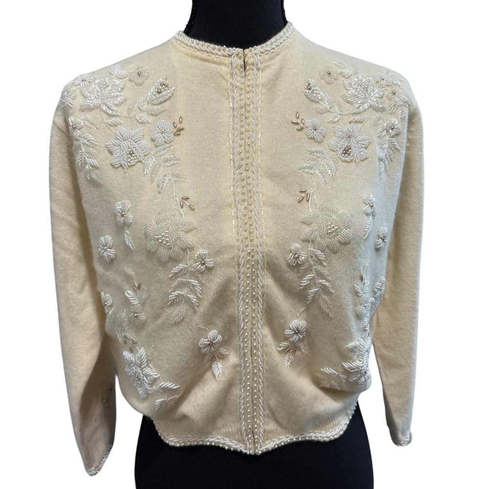 Vintage 50s Cardigan‎ Sweater Elsie Tu Ivory Dainty Floral Beaded Size 40 Medium